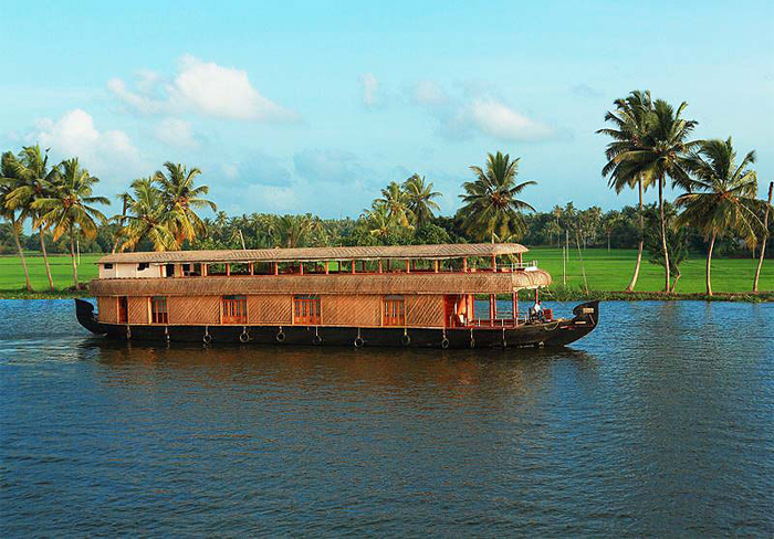 kerala backwaters tour